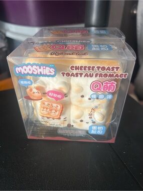 Mooshie Cheese Toast Squishy
